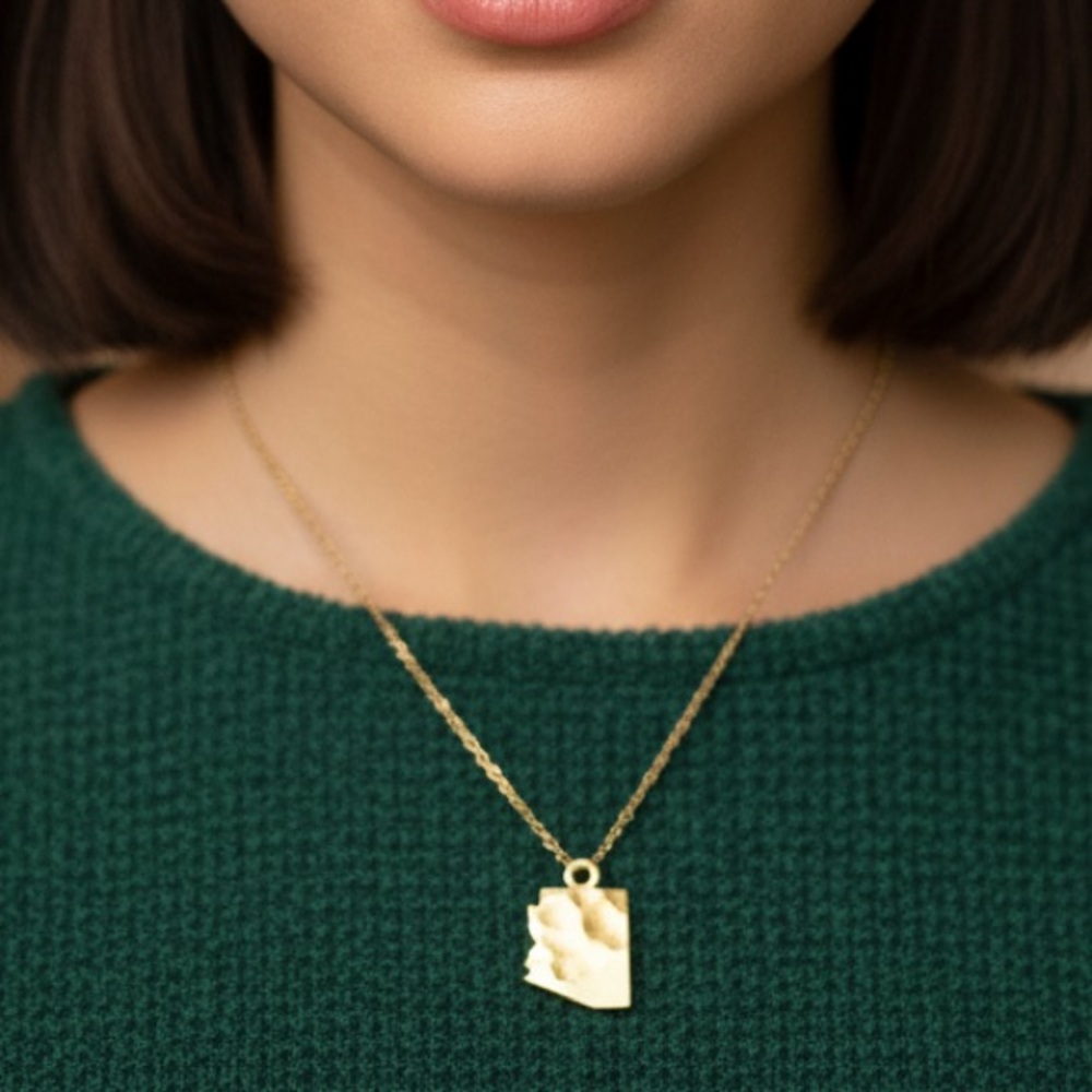 ✨ State of Arizona Hammered 18K Gold Charm/Pendant✨
